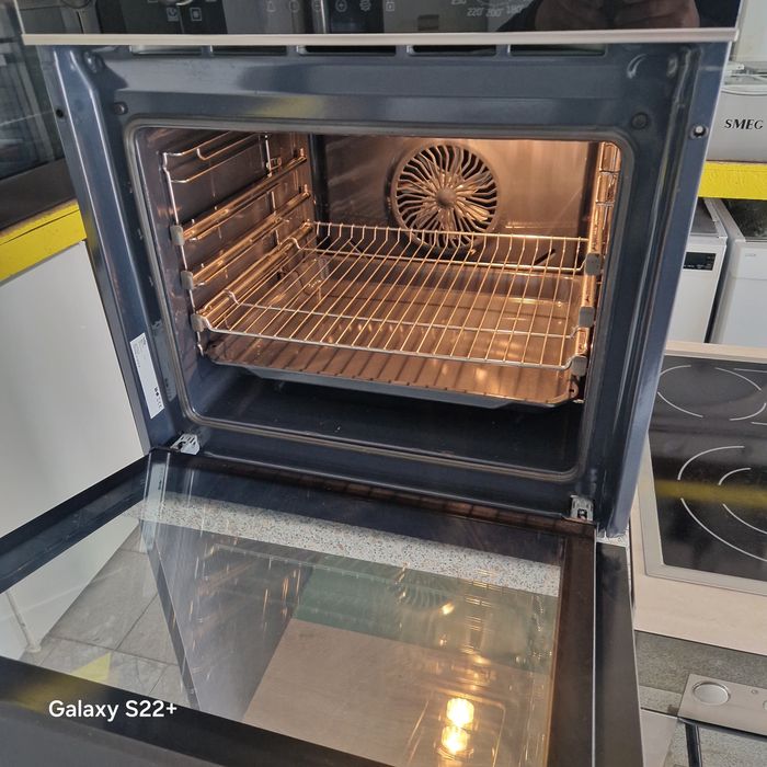 Фурна за вграждане BEKO