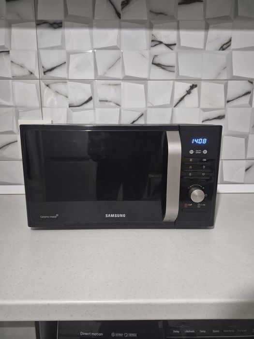Cuptor microunde Samsung