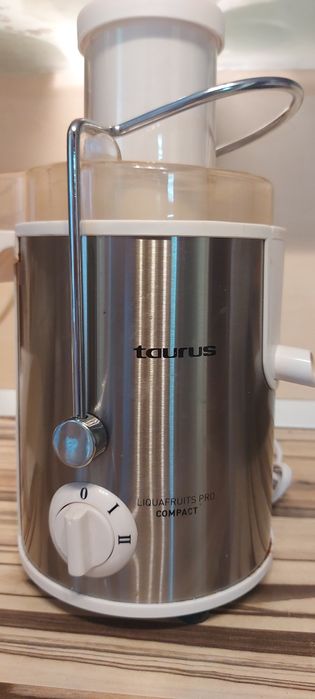 Сокоистисквачка Таурус