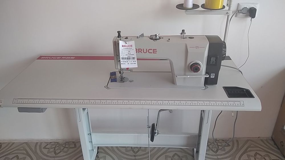 Швейная машинка "Bruce"
