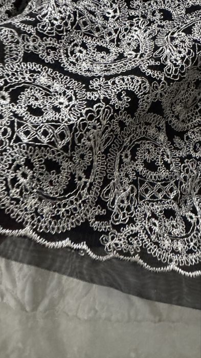 Платье вечернее с прозрачными рукавами