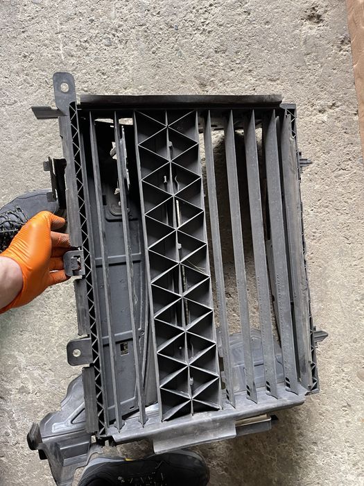 Panou trager grila Ds3 Ds 3 Crossback 9835879980 an 2018-2025 complet
