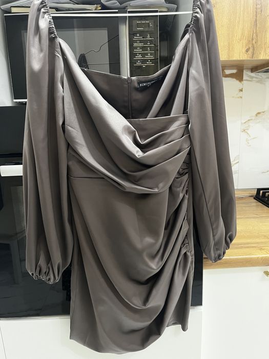 Продам платья вечерние