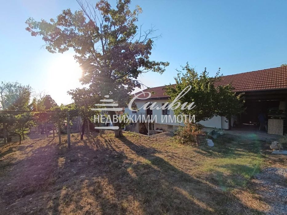 Самостоятелна къща с двор - с. Кюлевча