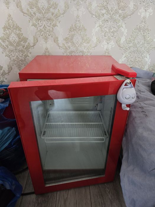 Холодильник (маленький)
