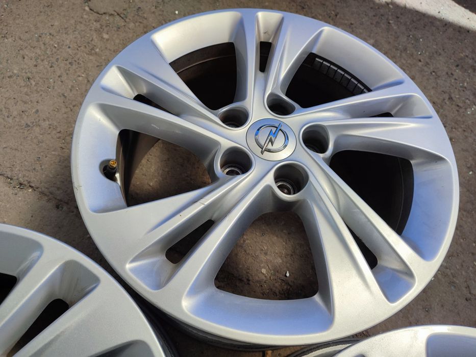 16" оригинални алуминиеви джанти за Opel Granlend/Peugeot.