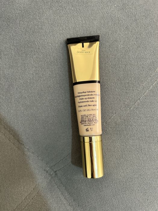 Тональный крем новый