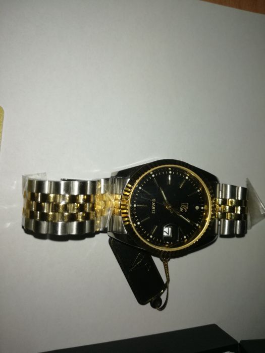 Ceas Royal Club Nou in cutie cu garantie