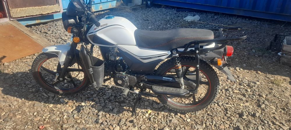 Продам мопед почти новый 50кубов