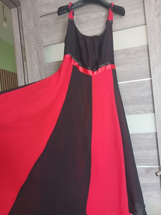 Vând rochie elegata XL
