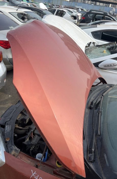 Продам капот на Skoda Fabia II.