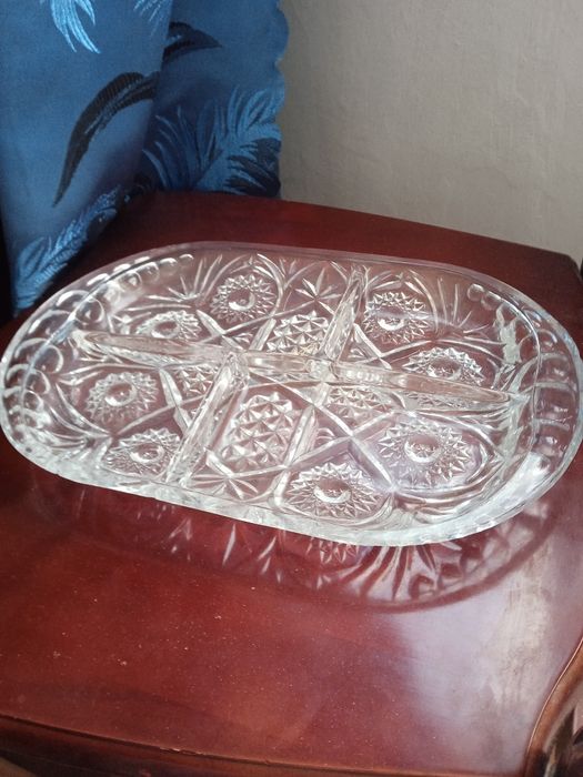 Отдам дешева вазы хрустальные