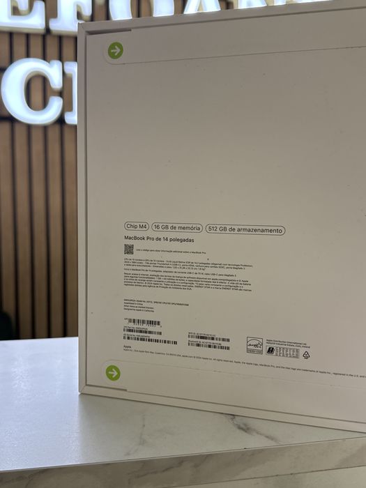 MacBook Pro / 14inch / M4 / 512GB / 16GB RAM / Sigilat