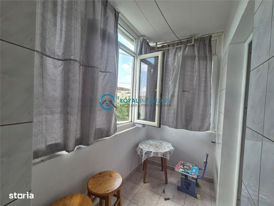 Royal Imobiliare - Vanzare apartament zona Ienachita Vacarescu