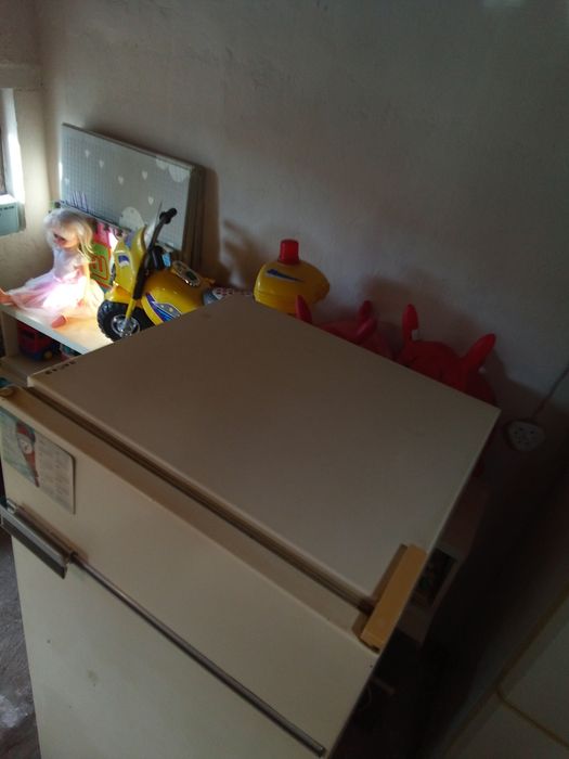 Холодильник  рабочий