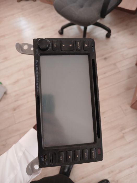 Продам Android-магнитолу / мультимедийную систему для авто