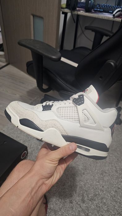 Jordan 4 Retro OG FC