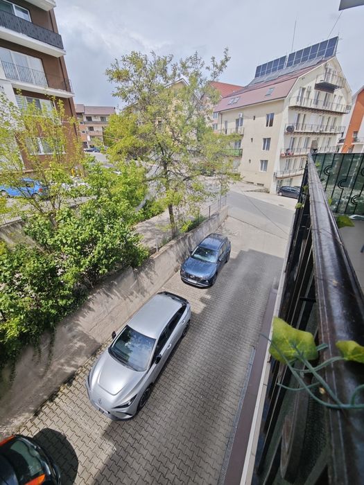 Apartament cu 2 camere, balcon si loc de parcare privat - strada Edgar Quinet, Mănăștur