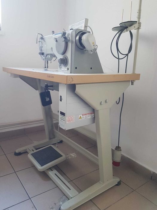 Masina de cusut in zig-zag 2pct  Garudan GZ-5527