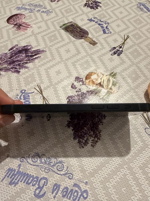 iPhone 12 de vanzare