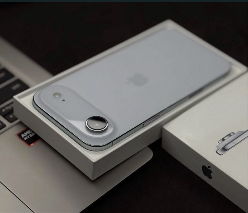 Iphone 17 Air SkyBlue 256 GB - 100% Baterie / 2 Cicluri / Liber