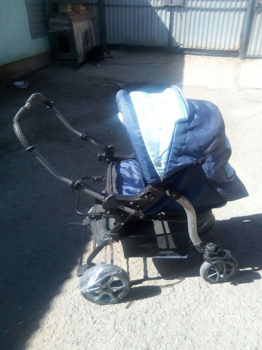 Продам детские коляски.