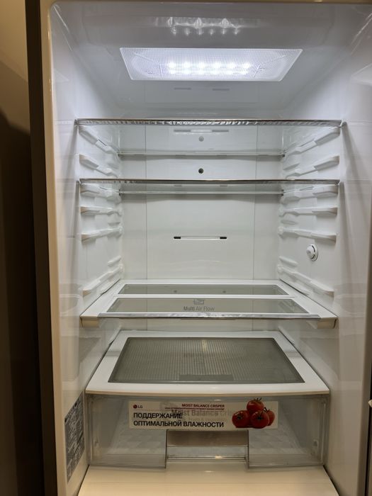 Продам отличный холодильник