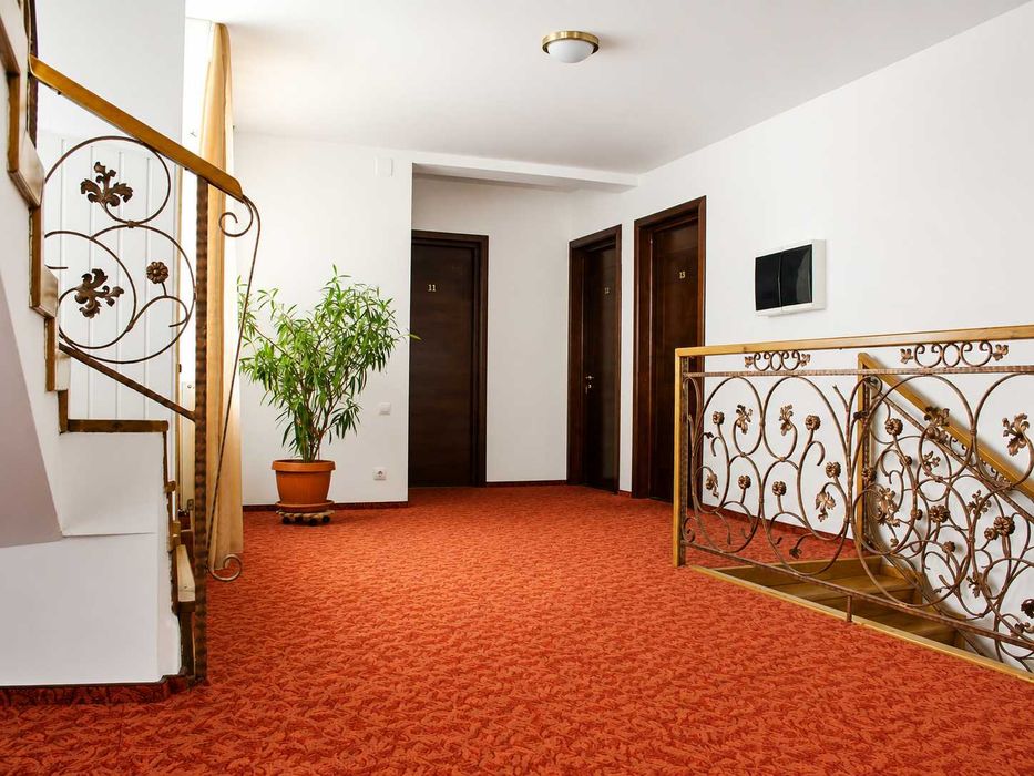 Pensiunea Eden Rânca – 20 spații de cazare | 1.507 mp + anexă 180 mp | 4 margarete | Transalpina