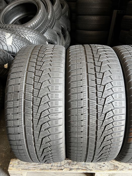 4 anvelope iarna 225/45/18 , Hankook , RunFlat , DOT 2023 !