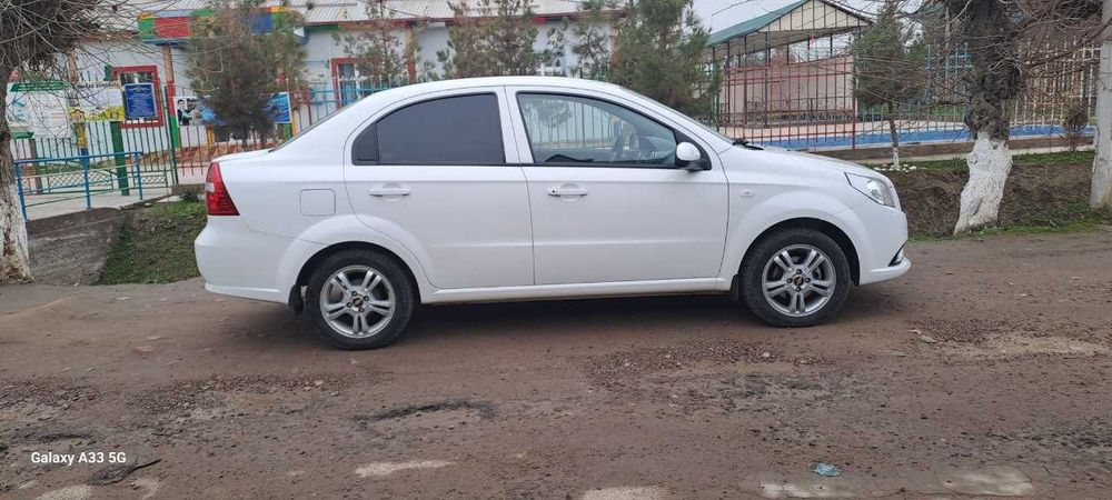 Равон Нексия 3  позиция  4 автомат каробка  2021 год пробег 77000