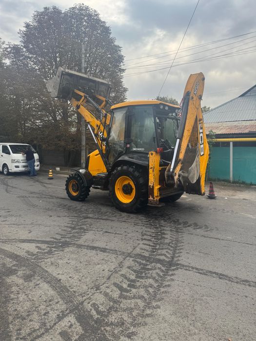 Услуги экскаватора-погрузчика 3 в 1