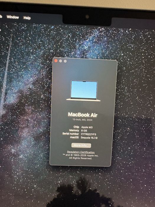 Macbook air m3 13" 2024 / 8 GB RAM / 256 GB storage