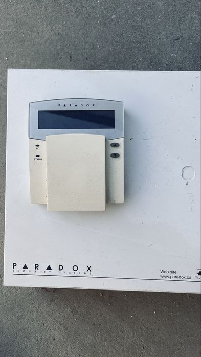 Алармена система Paradox