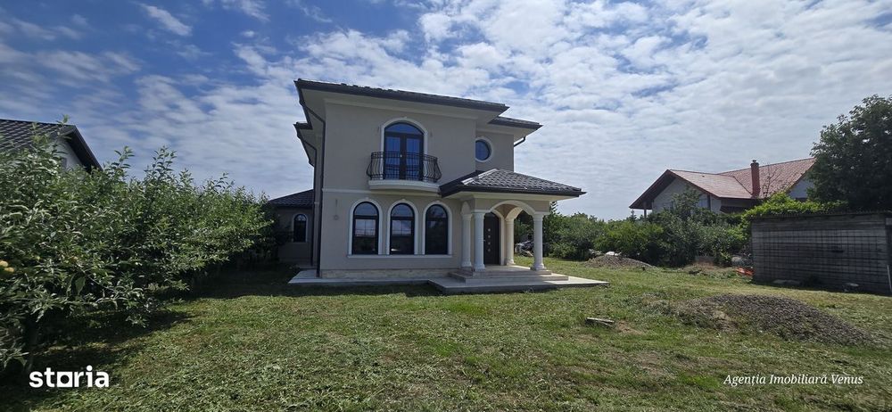 Casa noua cu etaj, zona Rediu