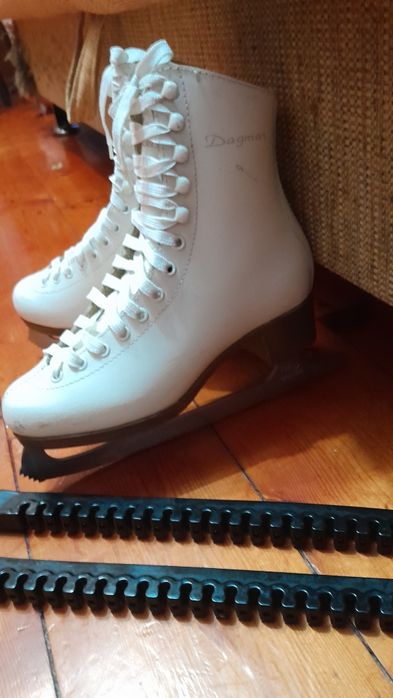 Продам коньки Botas