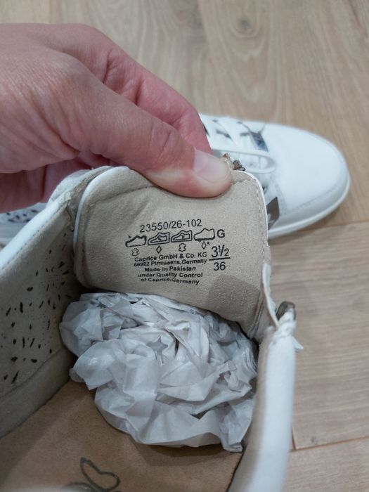 Новые кожаные кроссовки/кеды