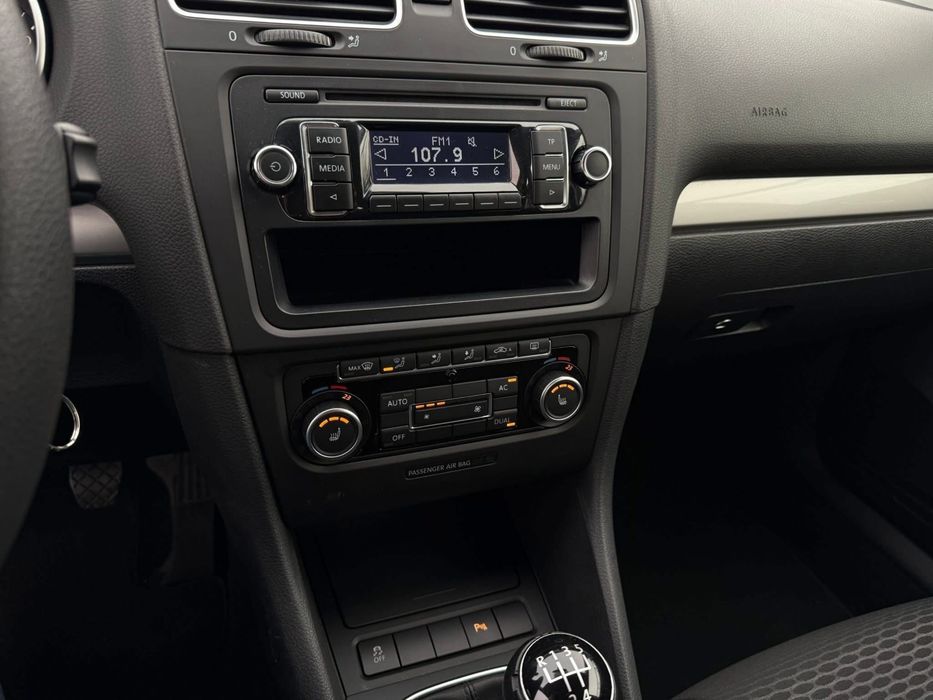 Volkswagen Golf 6 Comfortline - 1.2 Benzina 85cp, Euro5, Climatronic, Scaune incalzite, Senzori parcare fata-spate, Stare foarte buna! Rate cu avans 0