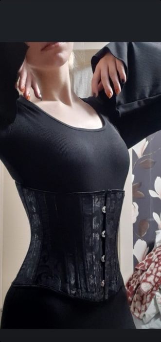 Корсет продам новый
