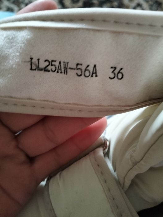 Продам дутики 36 размер