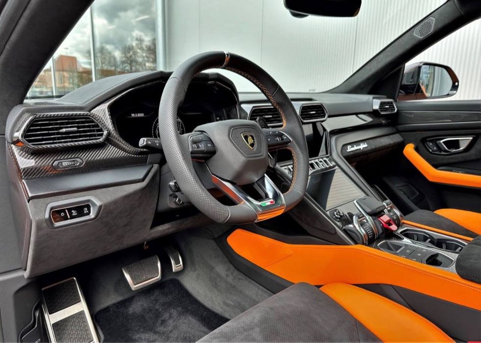 Lamborghini Urus Mansory 2025