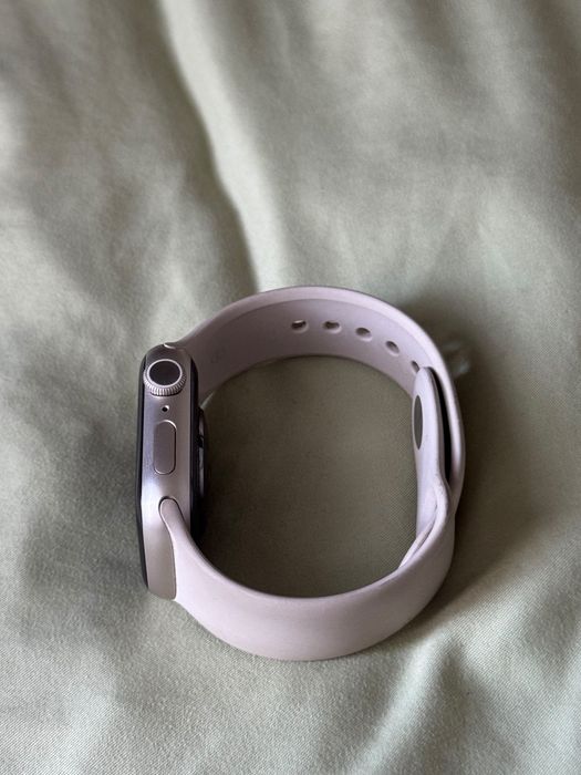 Aplle watch 8 поколение продается