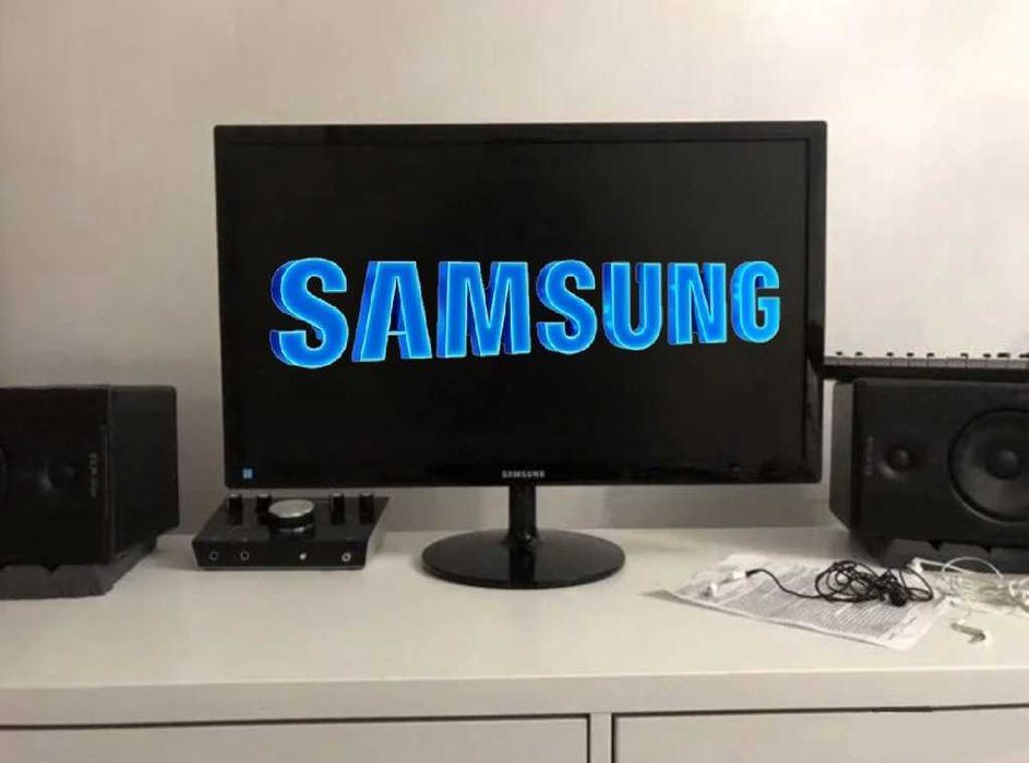 Samsung 27 дюйм. За 50% цены.