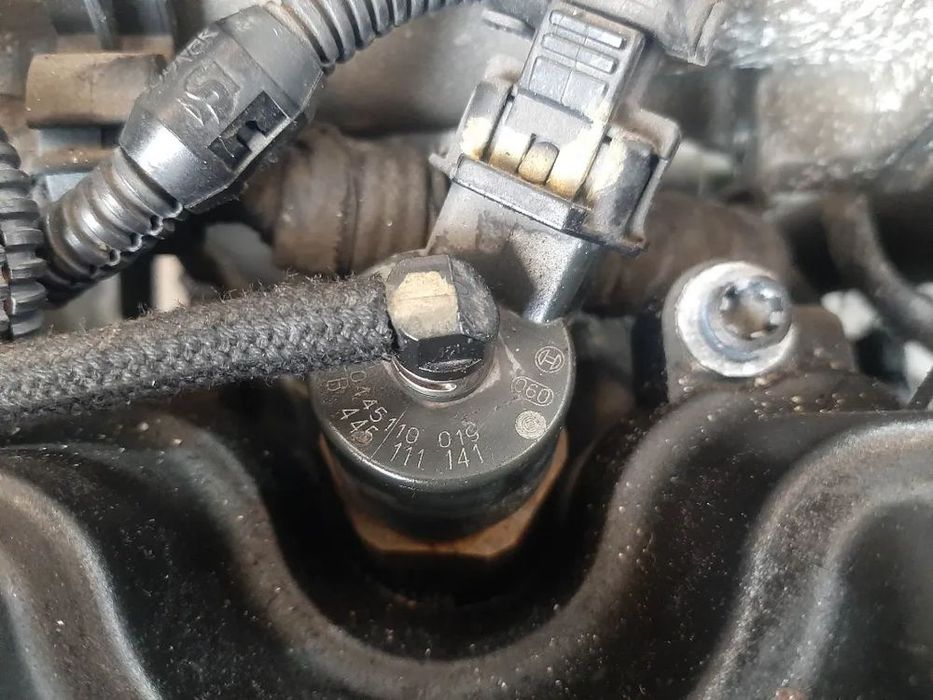 injector 188a2000 1.9jtd  fiat punto 188  0445110019
