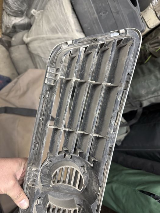 Решетка радиатора audi a6c5