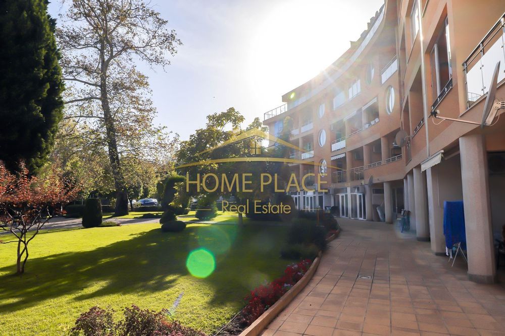 ПАРКОМЯСТО ! Едностаен апартамент под наем - Бриз