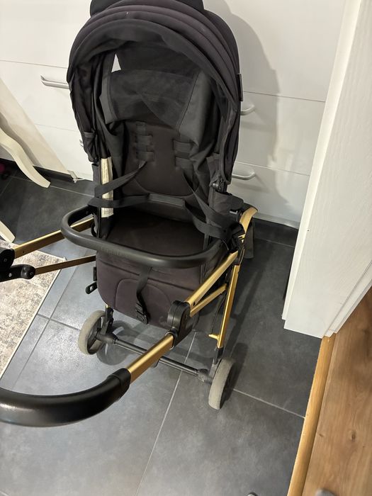 Бебешка количка Twister Chipolino