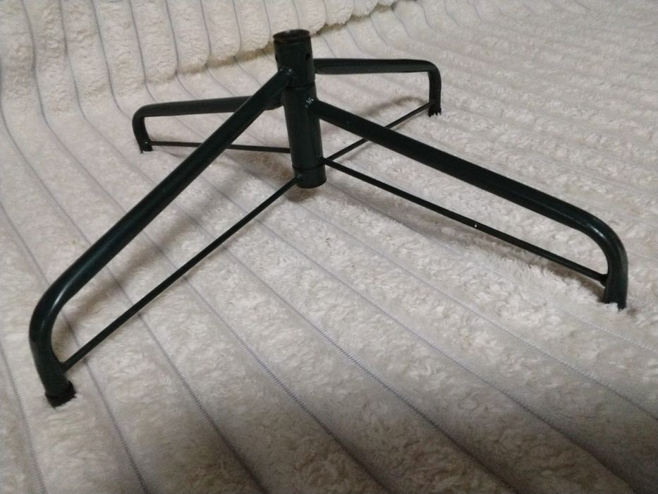 Подставка под ёлку