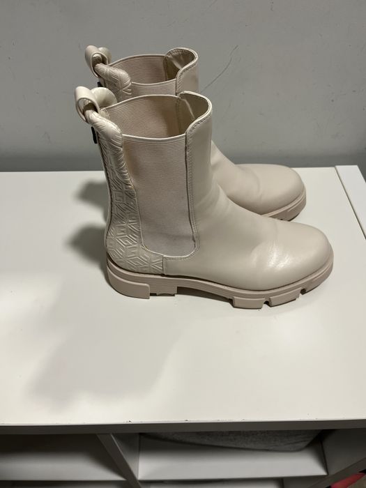 Боти тип челси Guess