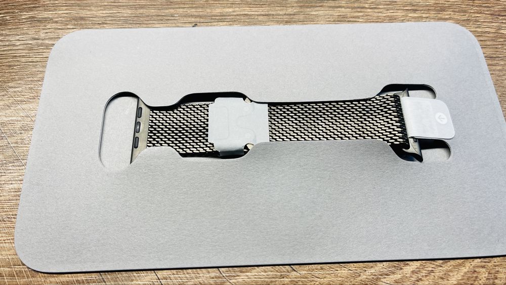 Brățară/curea originală Apple Black Titanium Milanese Loop pentru Apple Watch Ultra, mărimea S, neagră