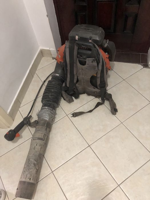 Suflanta profesioanal Husqvarna 570 BTS